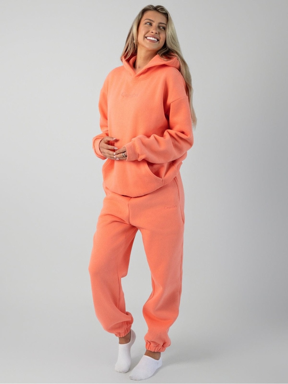 Comfrt Signature Sweatpants in Coral